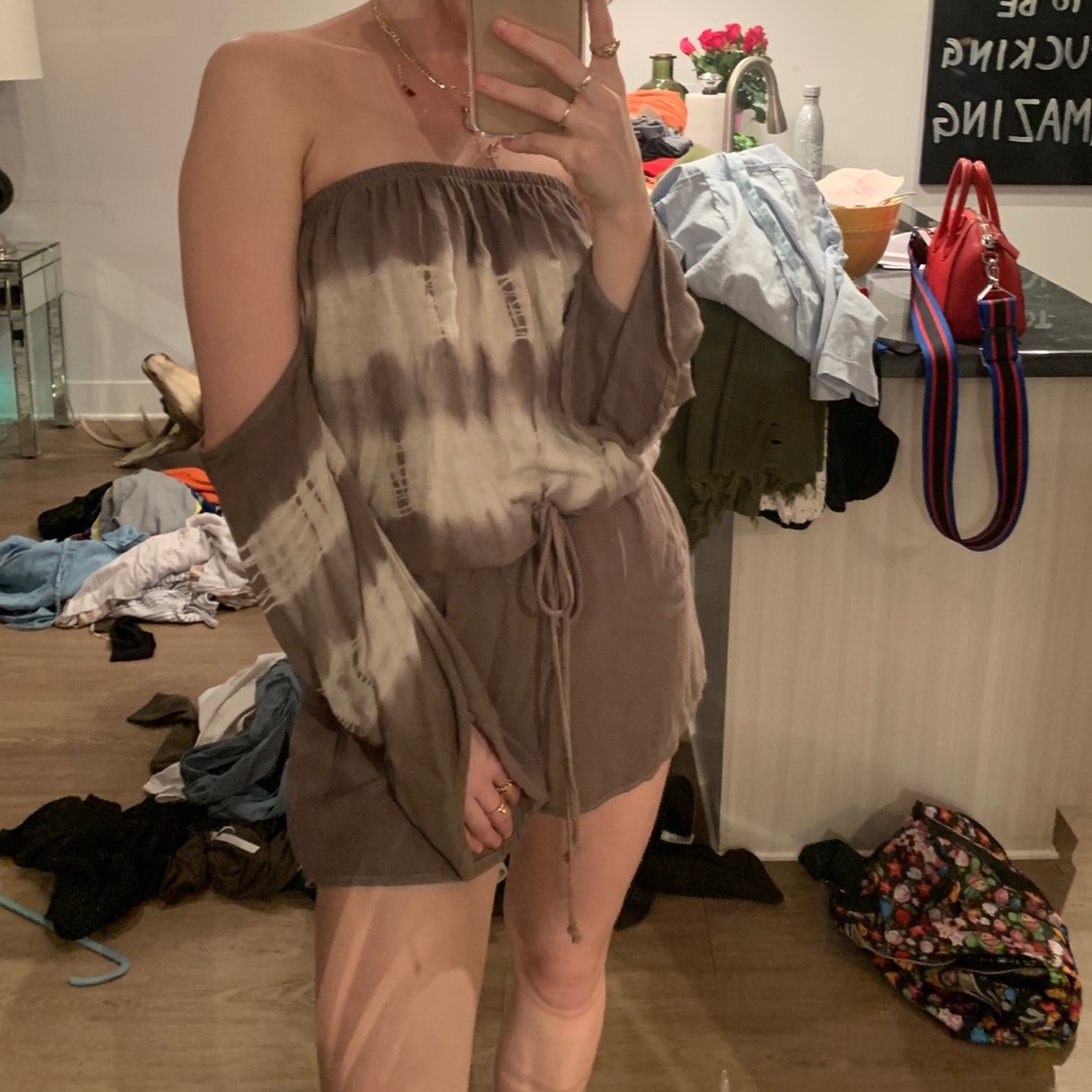 MONA B ROMPER SIZE MEDIUM